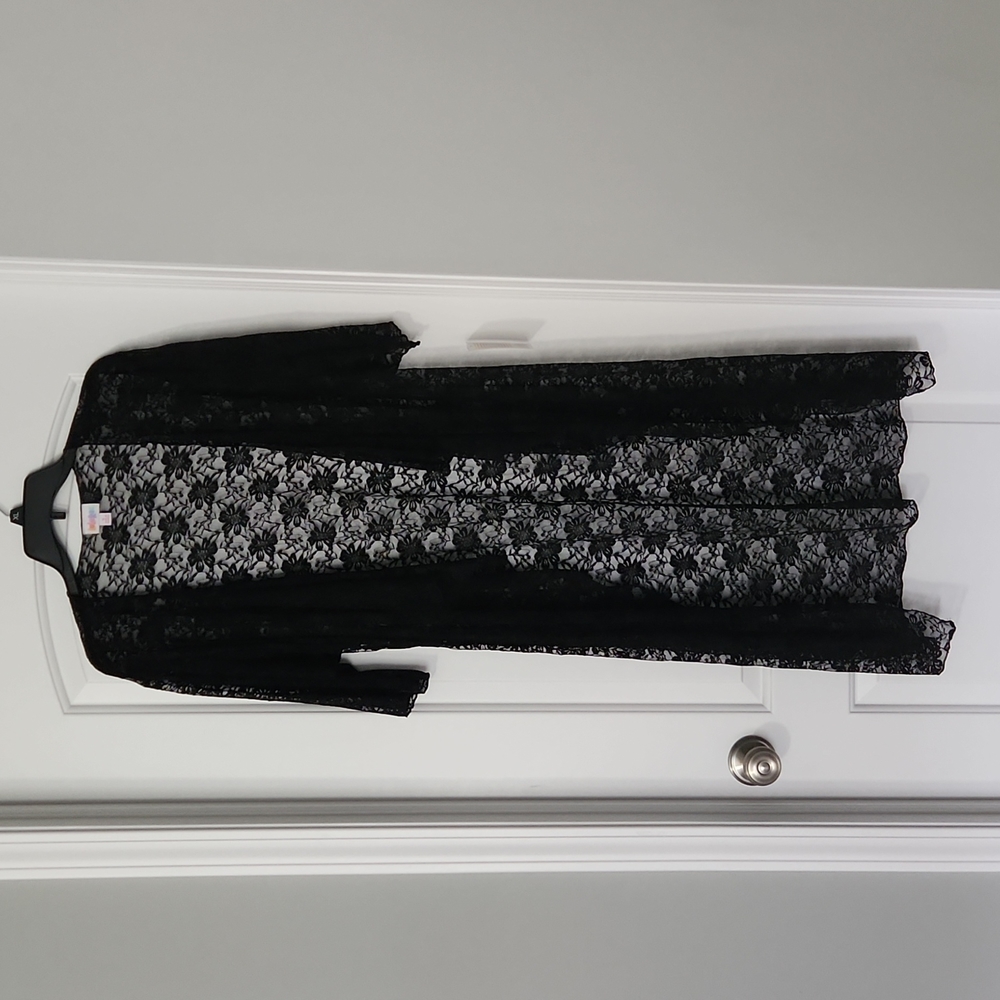 LuLaRoe Small Shirley in Black Lace
